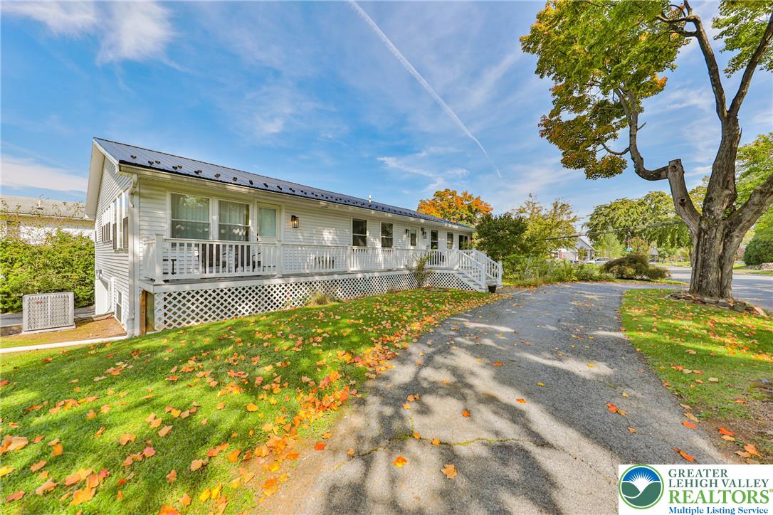 1702 17th Street Property Photo 3