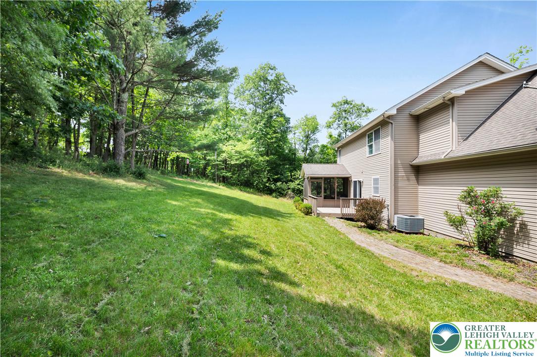 312 Reagan Drive Property Photo 7
