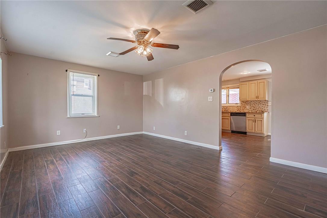 538 Frankford Street Property Photo 6