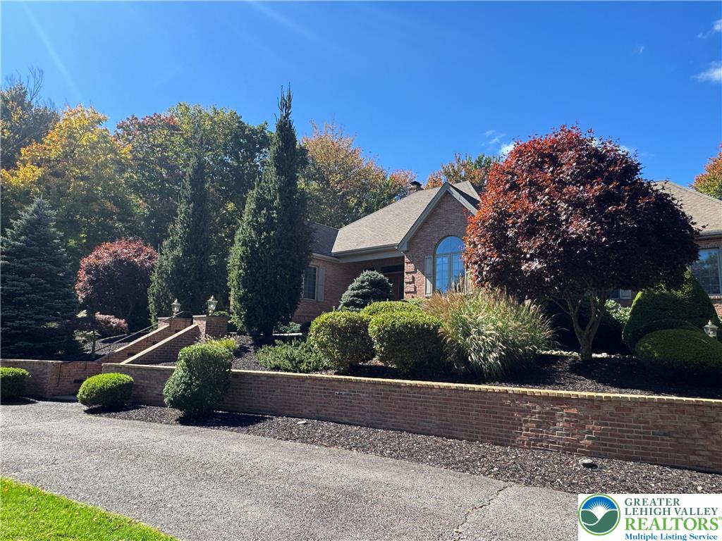 235 Wolf Hollow Road Property Photo 4