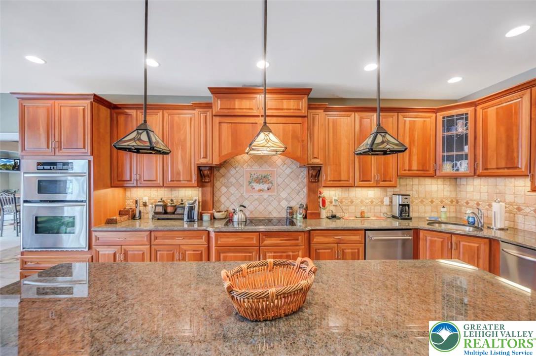 235 Wolf Hollow Road Property Photo 32