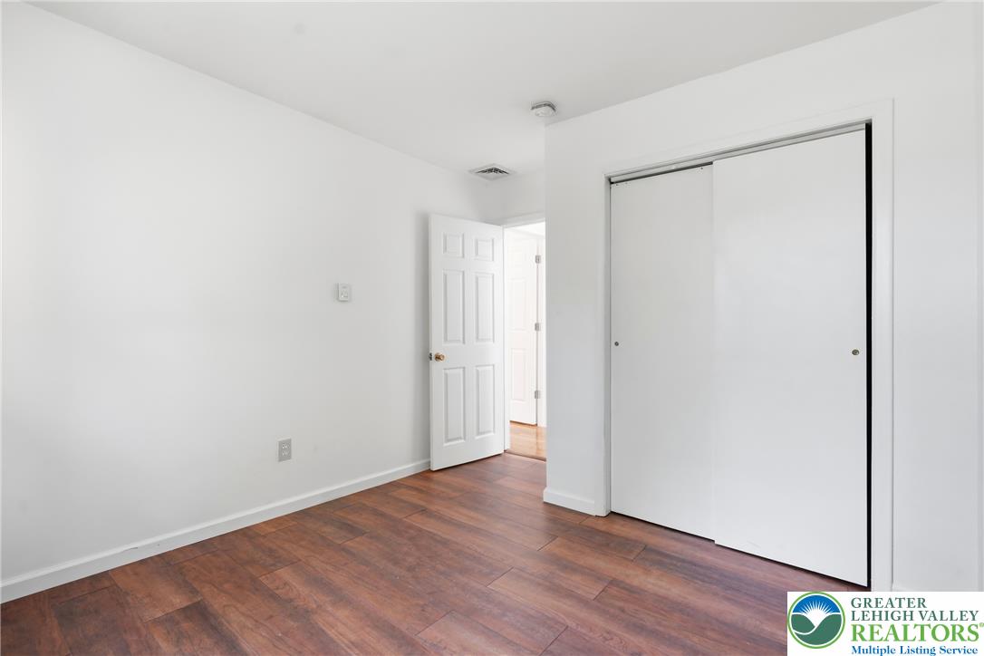158 Pineknoll Drive Property Photo 35