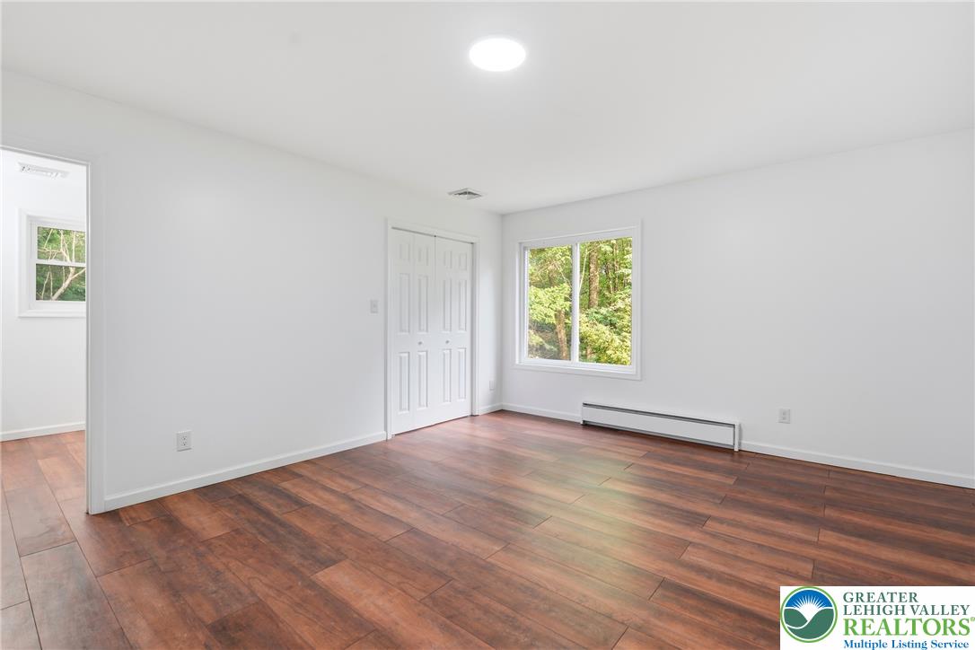 158 Pineknoll Drive Property Photo 40