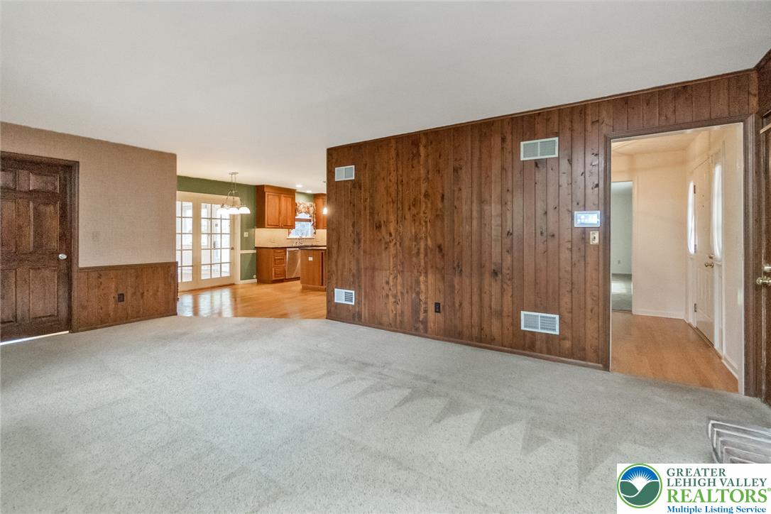 919 Hawthorn Road Property Photo 26