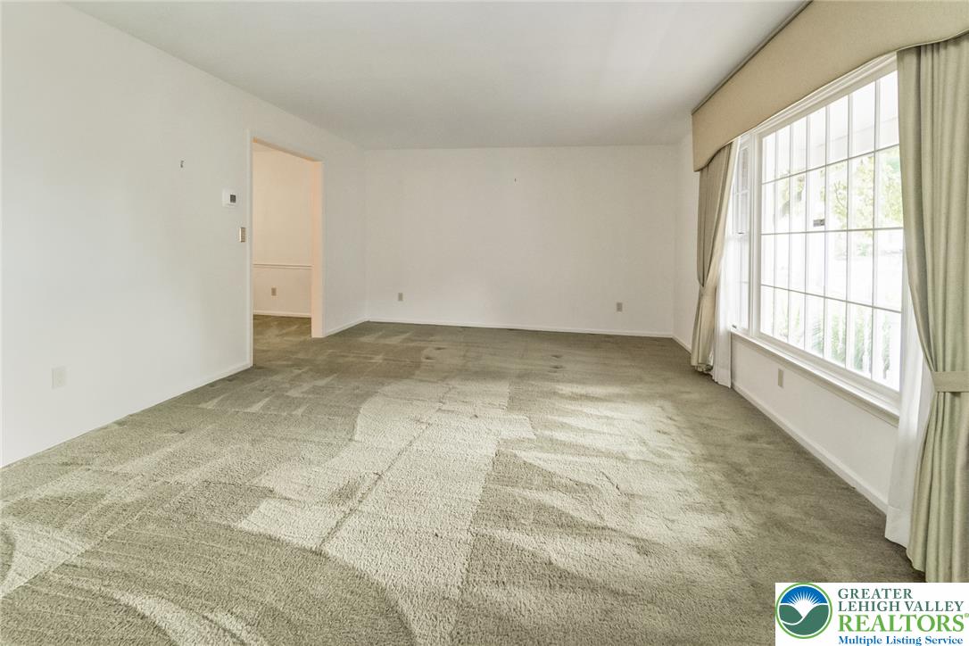 919 Hawthorn Road Property Photo 29