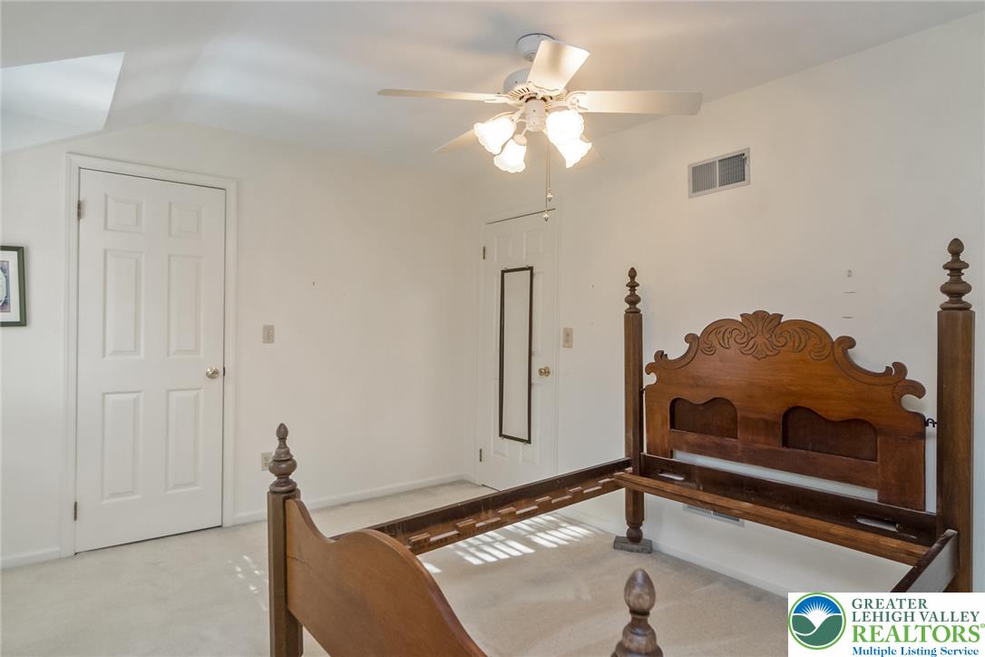 919 Hawthorn Road Property Photo 39