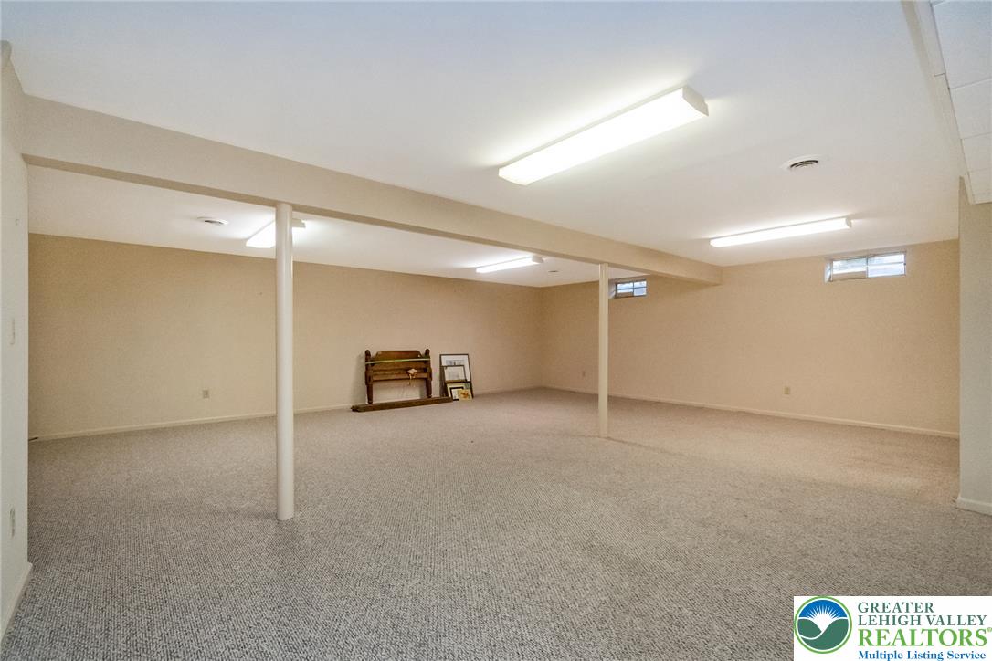 919 Hawthorn Road Property Photo 48