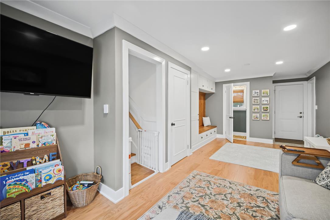 919 Poplar Street Property Photo 16
