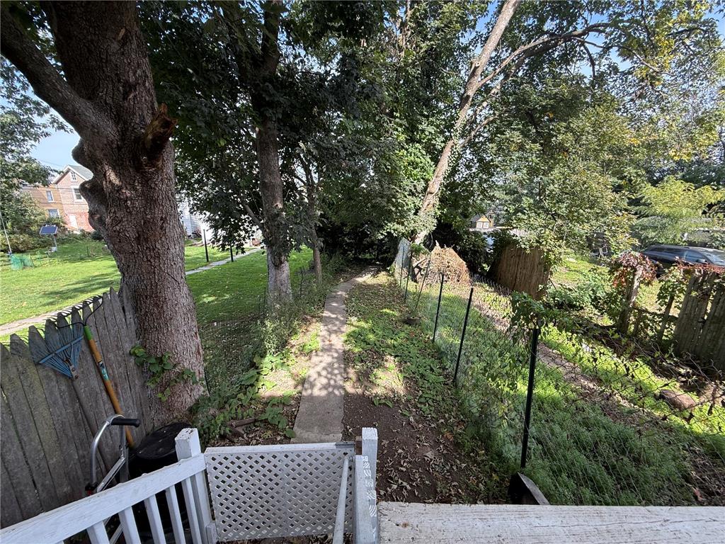 725 Spruce Street Property Photo 2