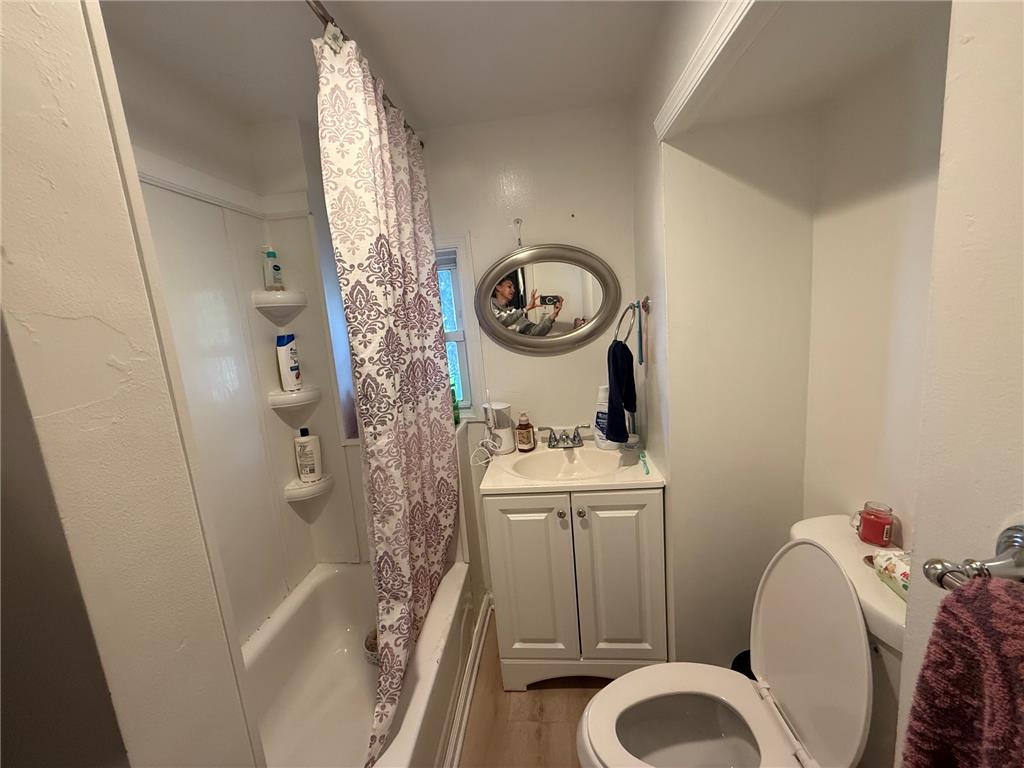 725 Spruce Street Property Photo 5