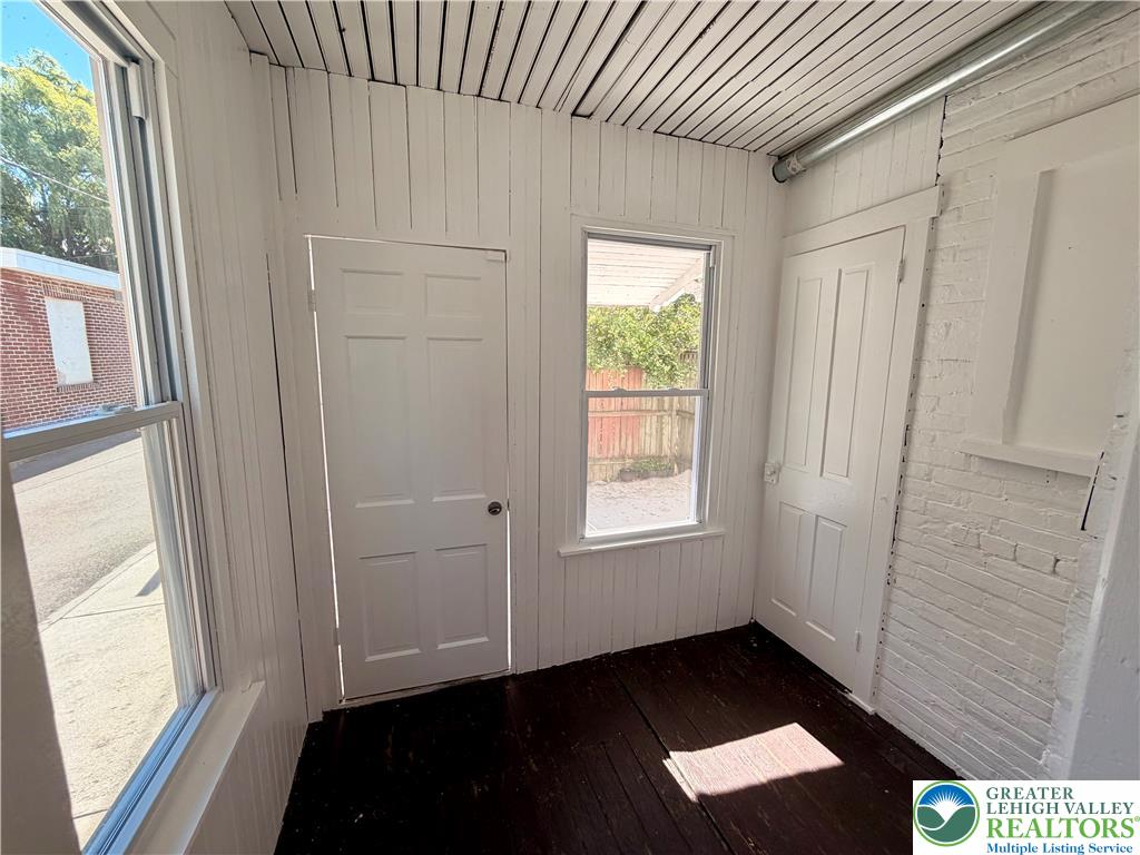 1034 Turner Street House Property Photo 14