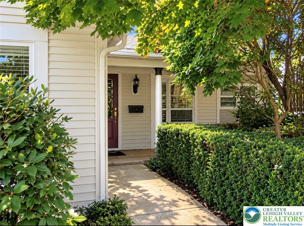 1213 Stanley Street Property Photo 2