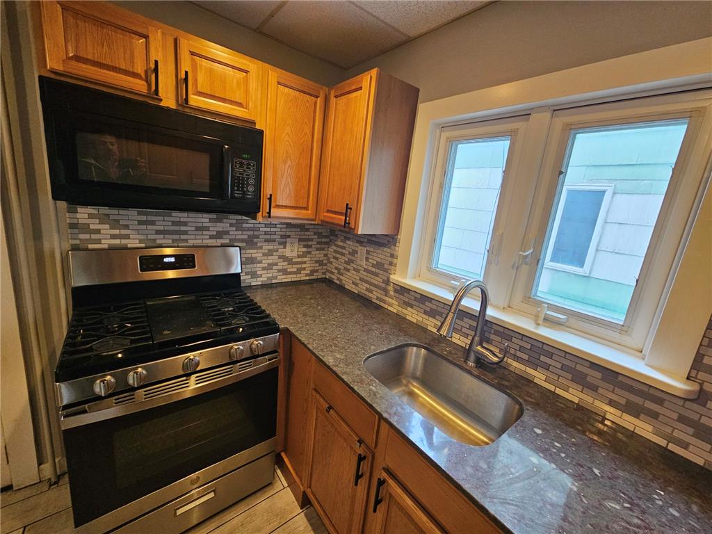 828 Main Street Property Photo 7