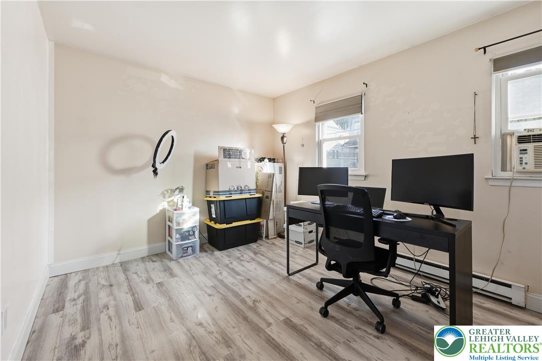 611 William Street Property Photo 18