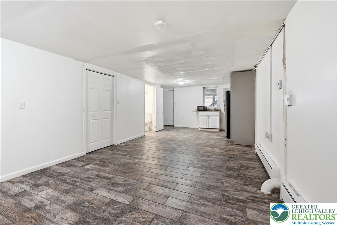 611 William Street Property Photo 24