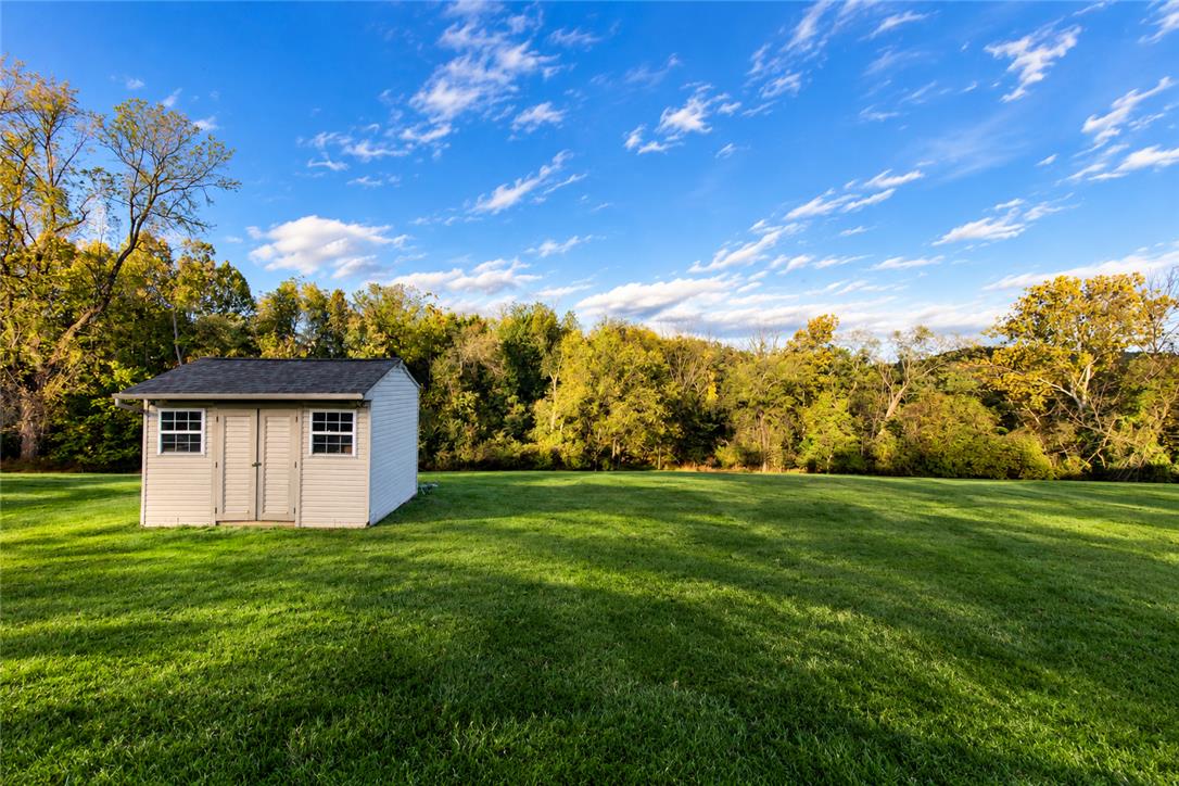 144 Forest Line Road Property Photo 11