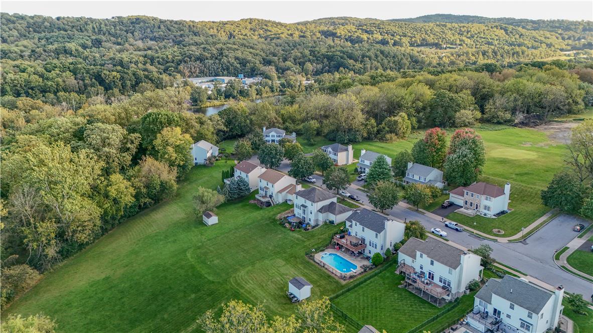 144 Forest Line Road Property Photo 16