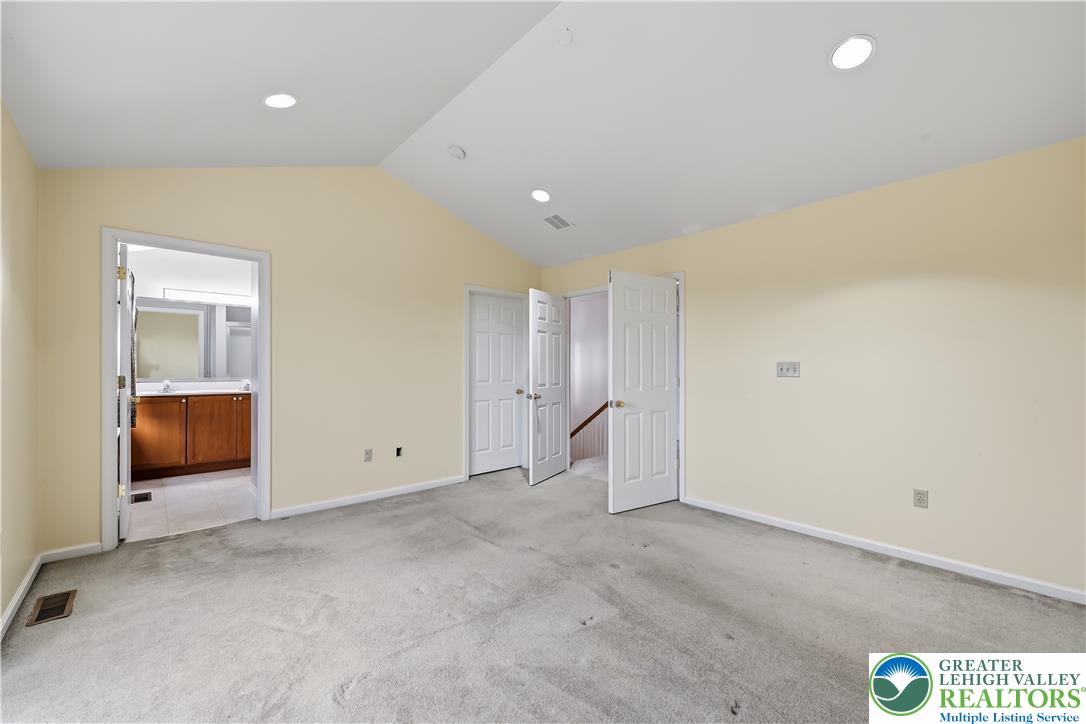 5607 Spring Ridge Drive Property Photo 15