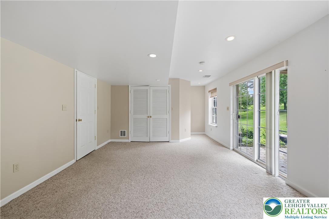 5607 Spring Ridge Drive Property Photo 22