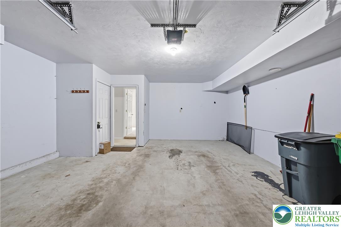 5607 Spring Ridge Drive Property Photo 25