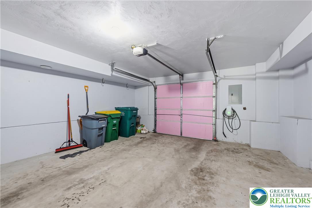 5607 Spring Ridge Drive Property Photo 26