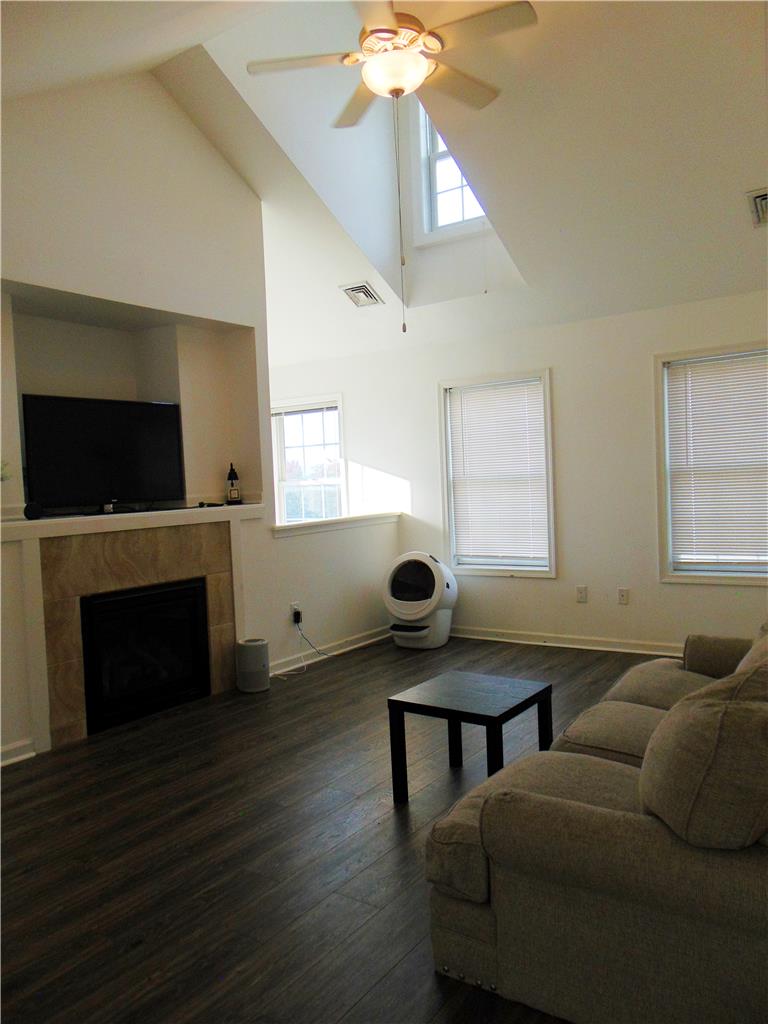 1796 Merlot Drive D Property Photo 4