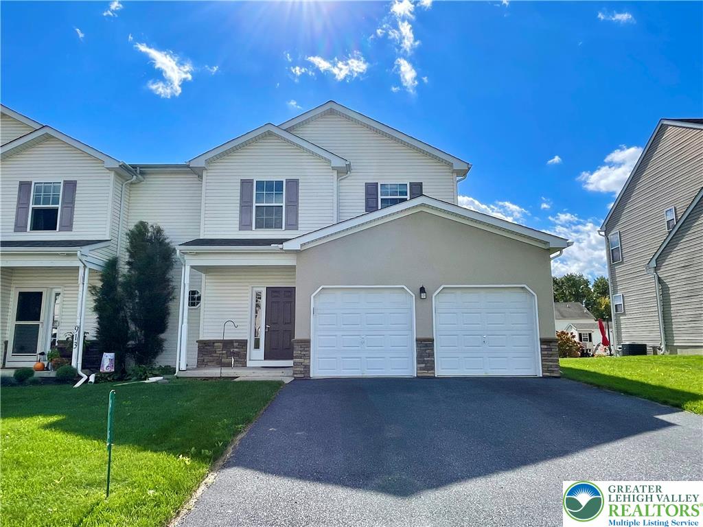 915 Graystone Circle Property Photo 1