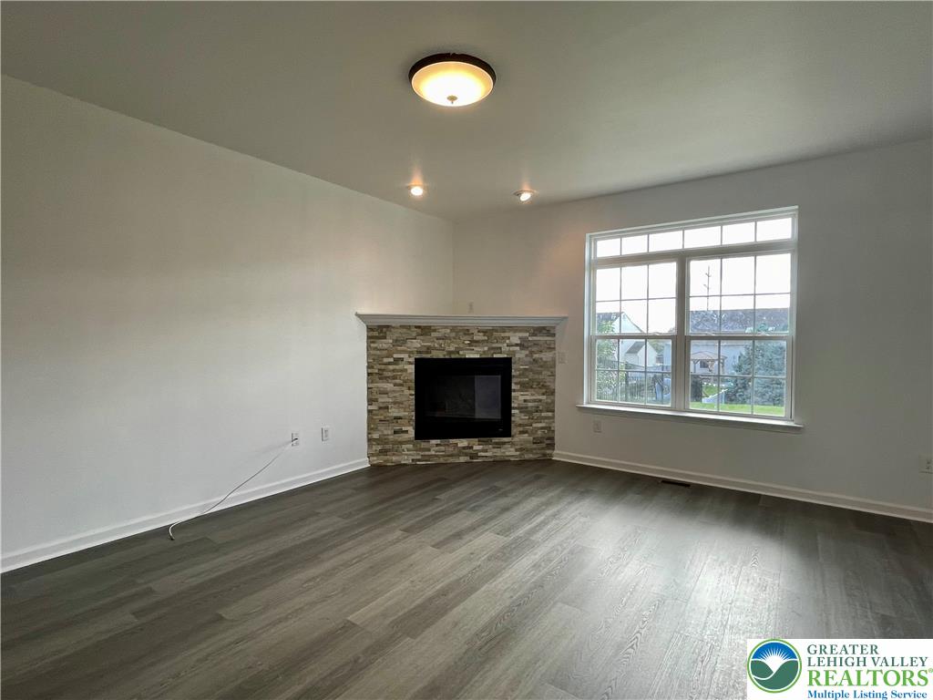 915 Graystone Circle Property Photo 12