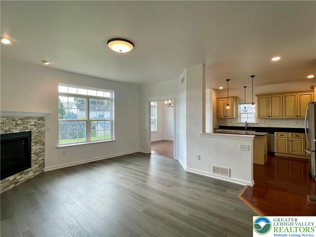 915 Graystone Circle Property Photo 16