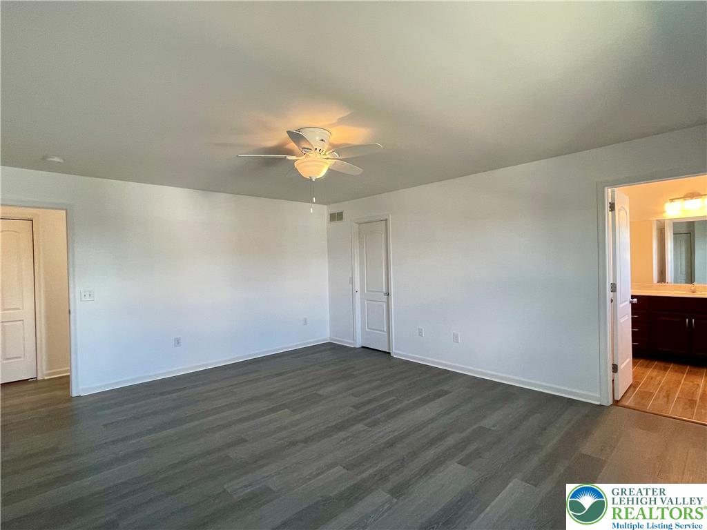 915 Graystone Circle Property Photo 33