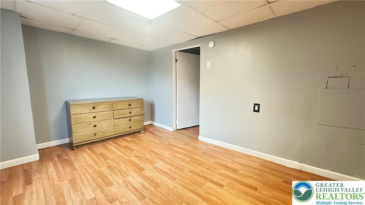 542 North New Street Property Photo 13