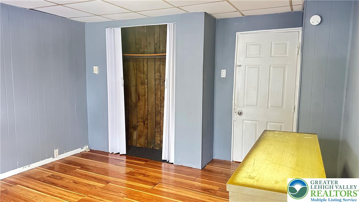 542 North New Street Property Photo 15