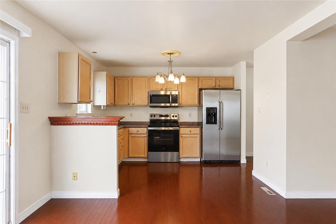 475 Celandine Drive Property Photo 10