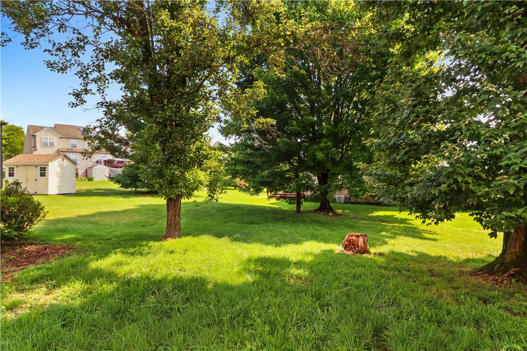 475 Celandine Drive Property Photo 15