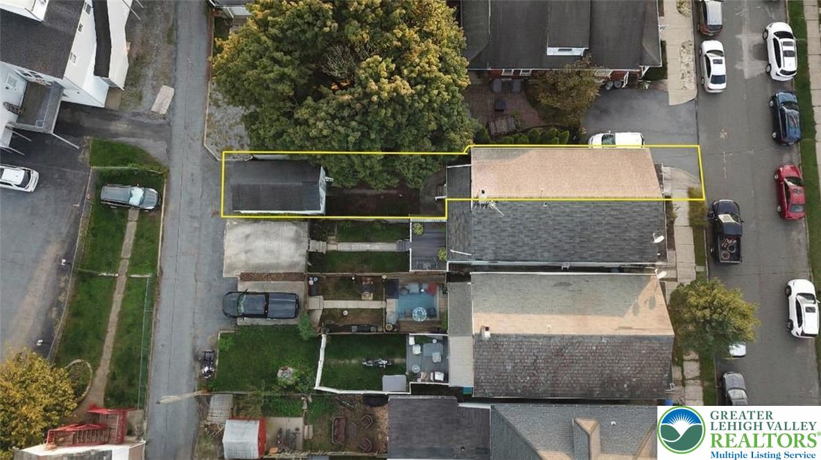 2414 Birch Street Property Photo 3