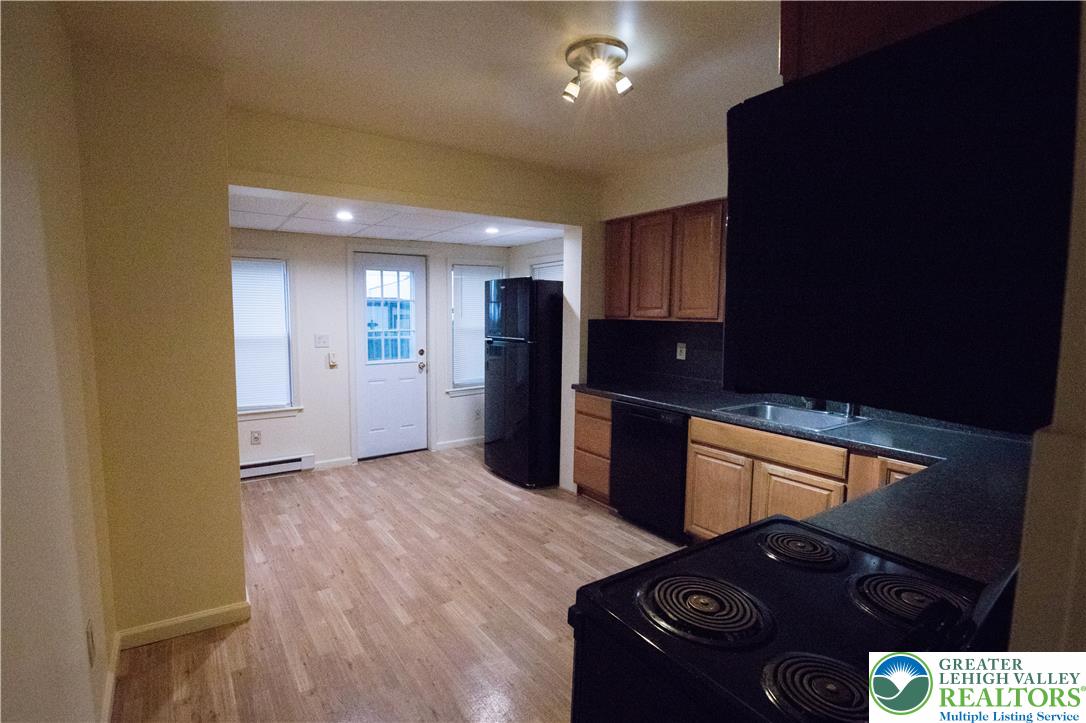 2414 Birch Street Property Photo 11