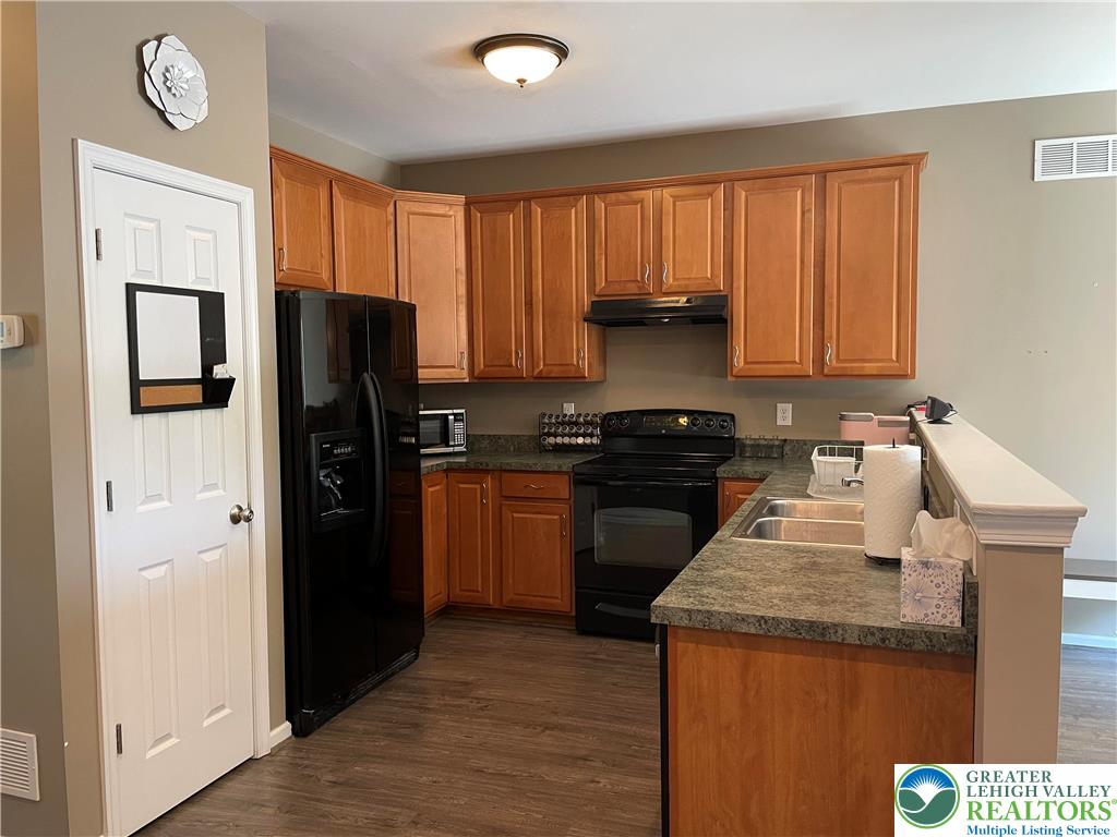 1105 King Way Property Photo 5