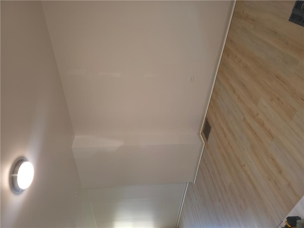 632 Ontario Street Property Photo 2