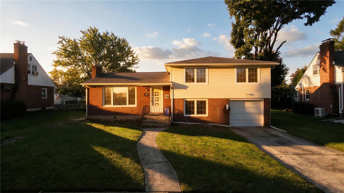 1823 Major Street Property Photo 1