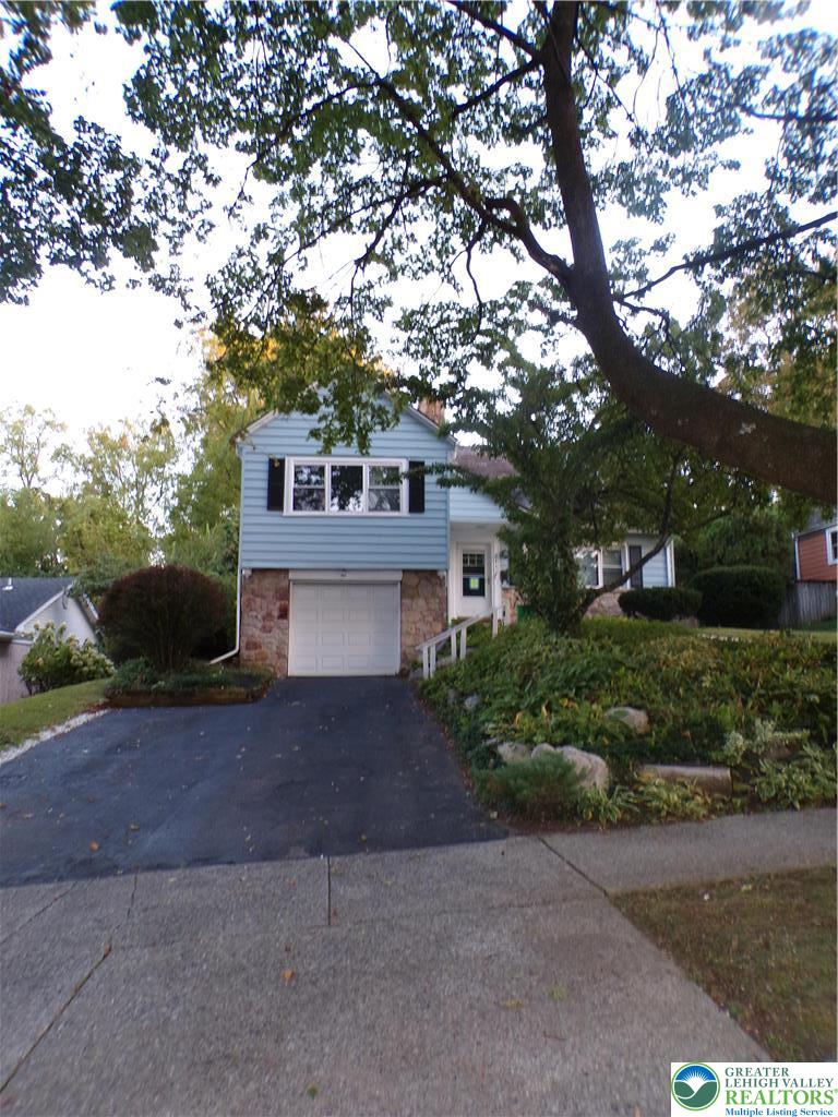 2440 West Livingston Street Property Photo 1