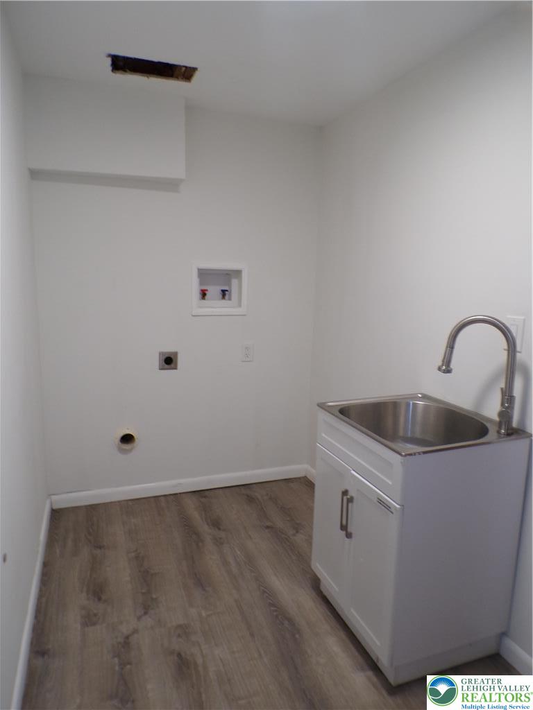 2440 West Livingston Street Property Photo 21