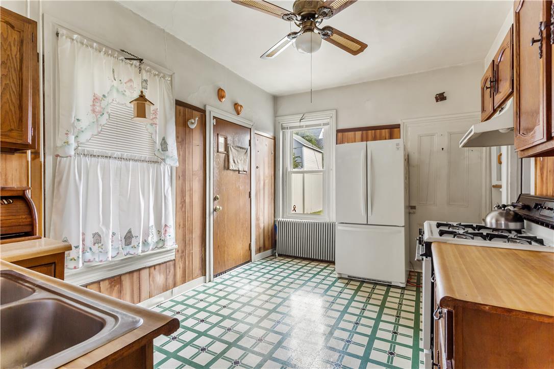522 Centre Street Property Photo 7