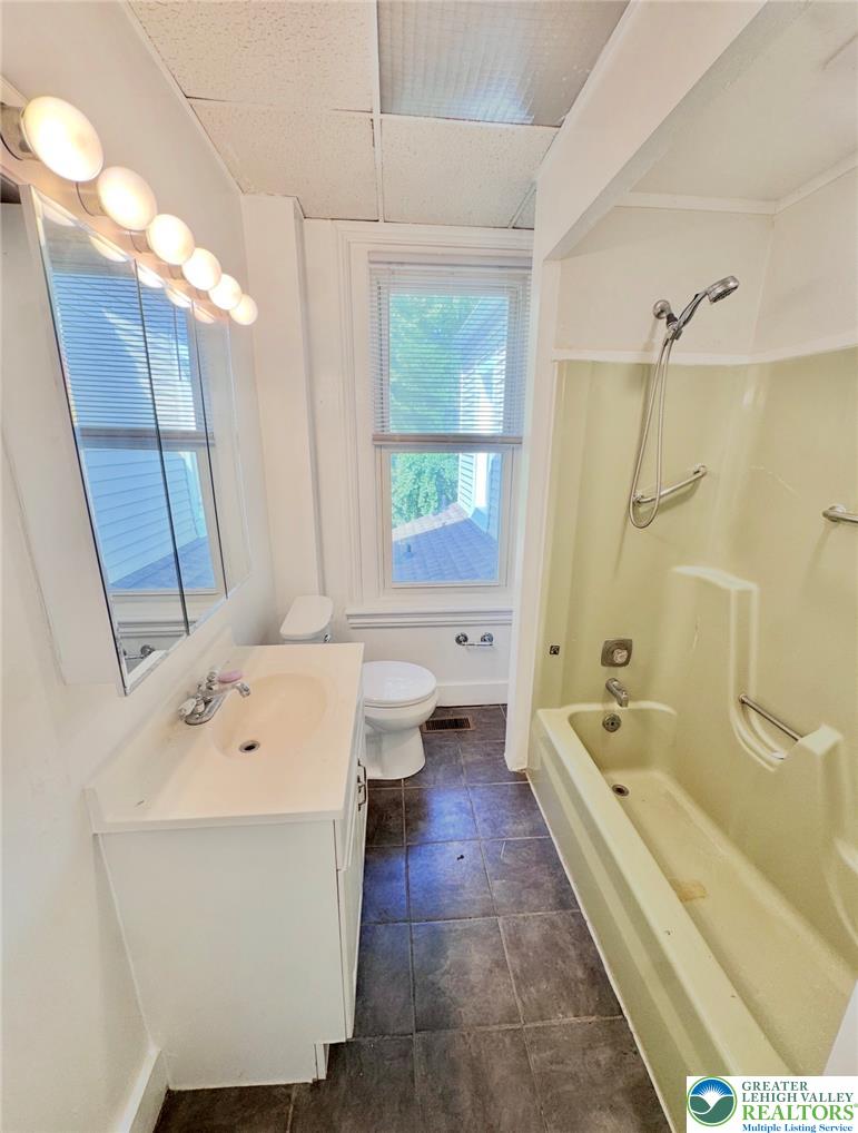 1847 East Emmaus Avenue 3 Property Photo 10