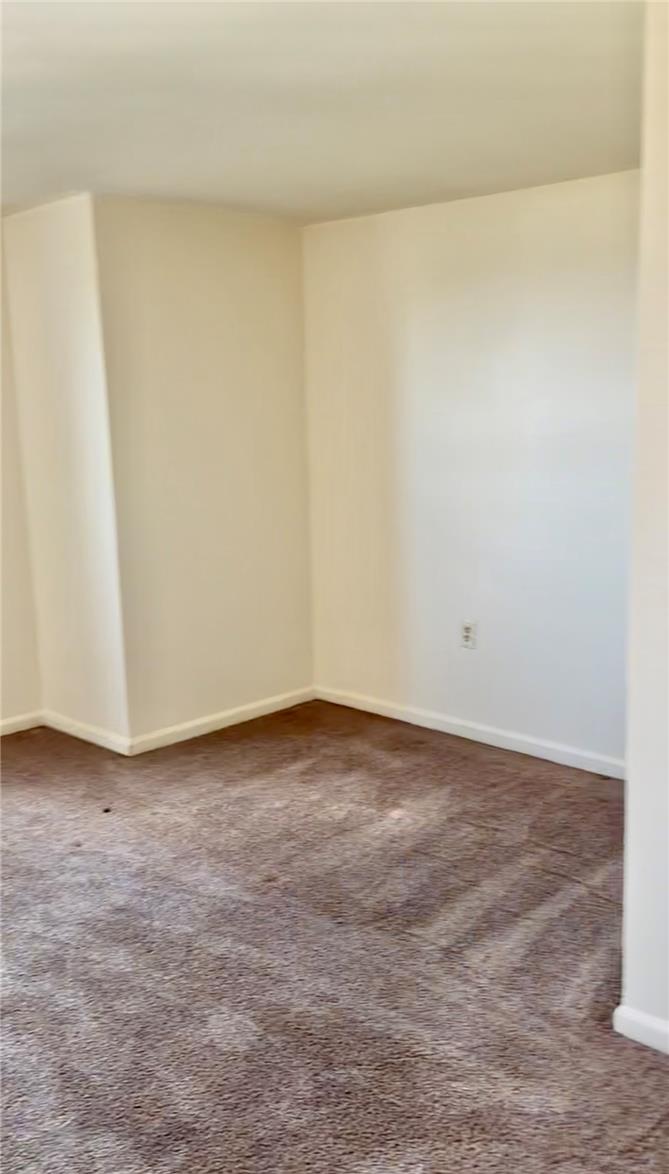 402 Ridge Avenue 5c Property Photo 8