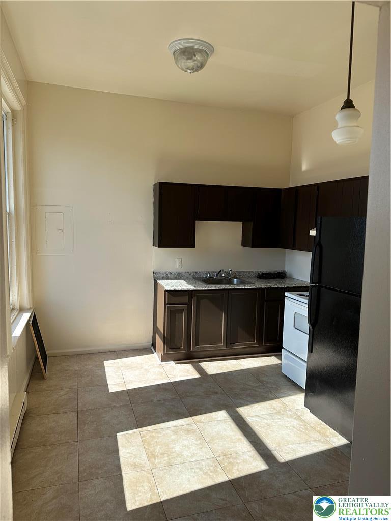 402 Ridge Avenue 3b Property Photo 2