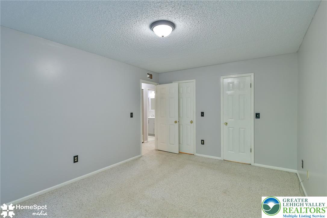 1952 Mattis Street Property Photo 14