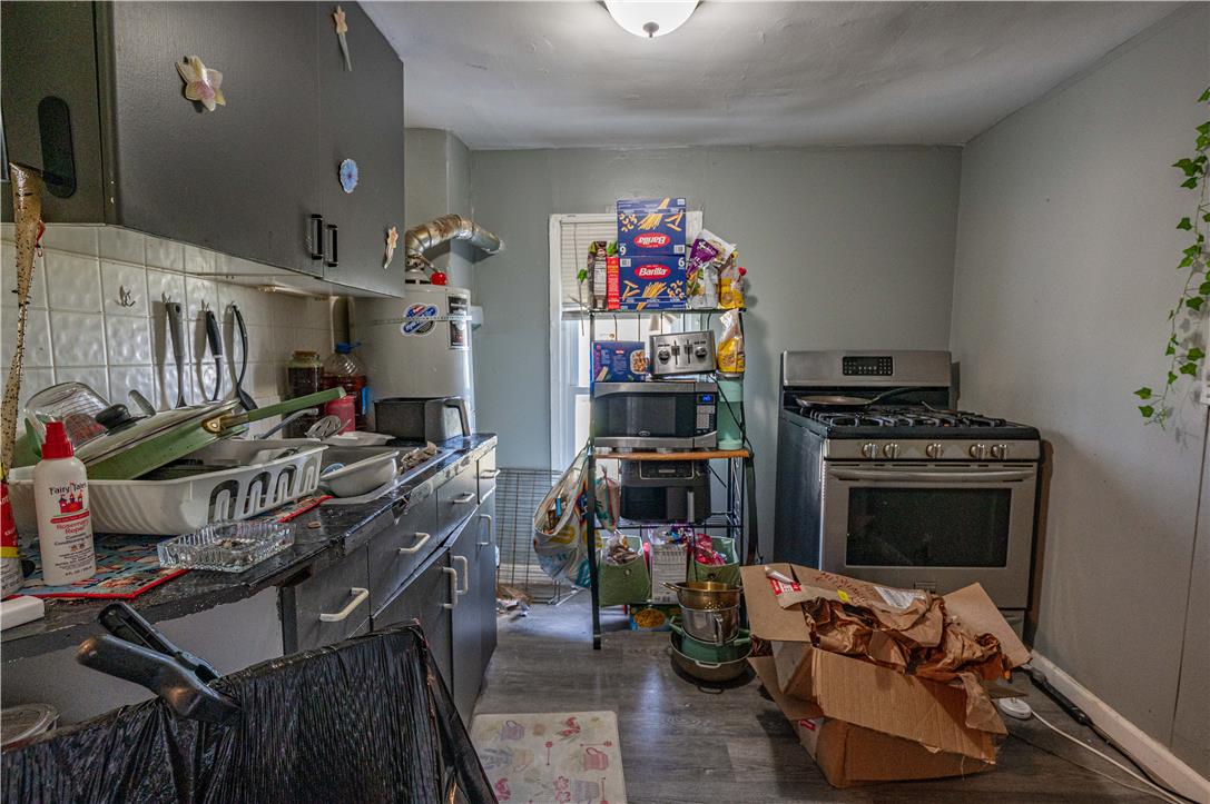875 Jerome Street Property Photo 38