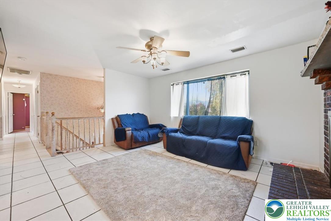 1112 Scott Street Property Photo 8