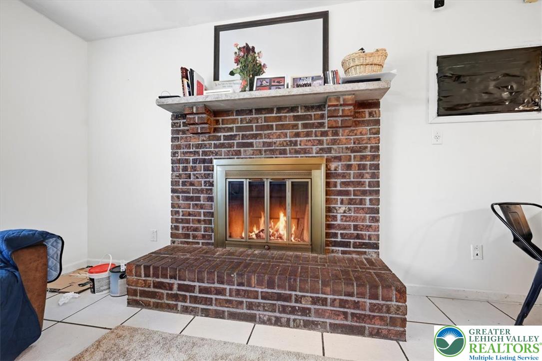 1112 Scott Street Property Photo 11
