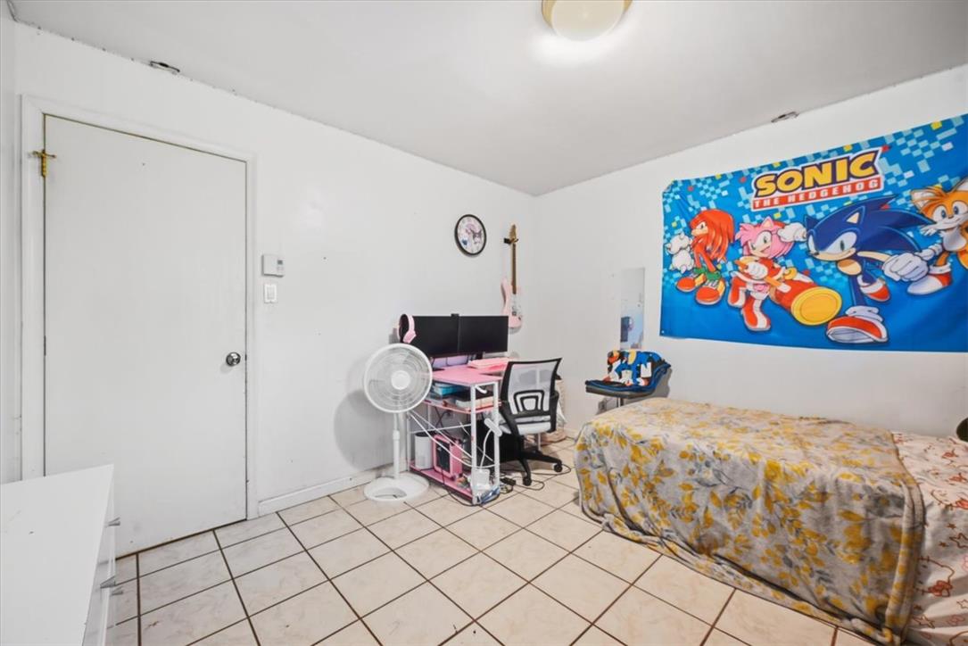 1112 Scott Street Property Photo 29